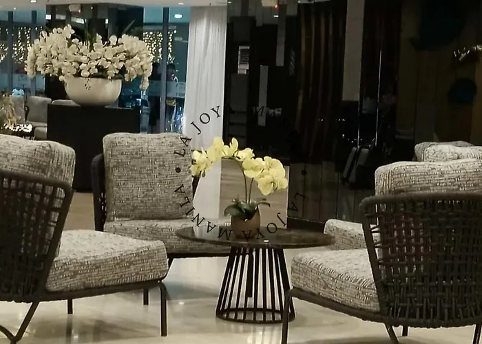 Shore Residences 2 Near Moa, Pasay 4*